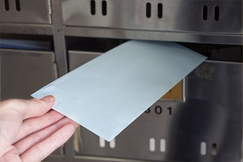 ポスティング作業